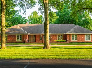 1795 Hedge Apple Dr, Sedalia, MO 65301