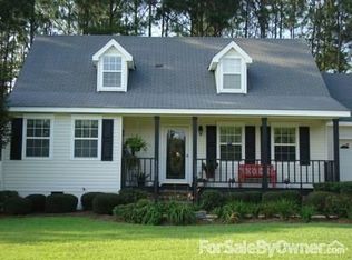 726 Knollwood Ct, Ashburn, GA 31714
