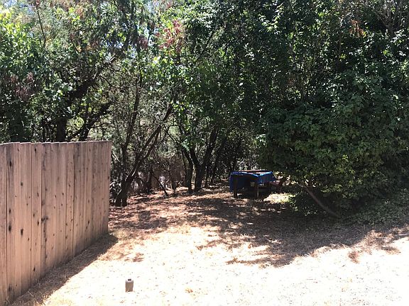 3rd image of 7256 Sir Francis Drake Blvd