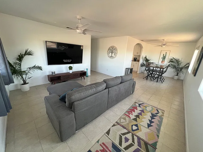 61786 Desert Air Rd #B — Photo 8