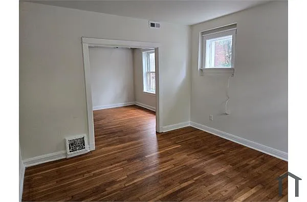Building Photo - 4748 Nebraska Ave #2F
