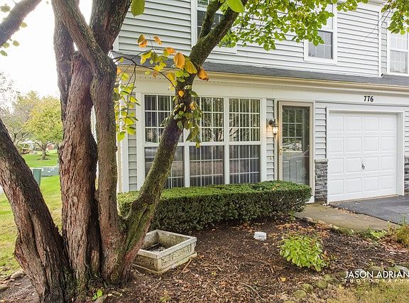 3rd image of 776 Indian Wells Cir #776