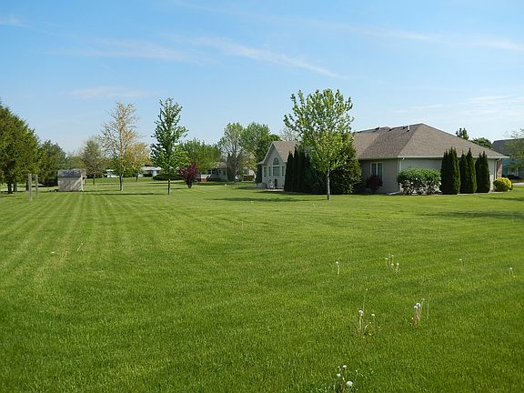 4th image of 5466 Brittany Ln