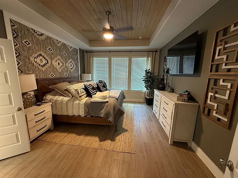 813 Craven Hill Ln — Photo 4