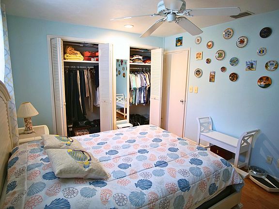 5th image of 115 Arlington Place