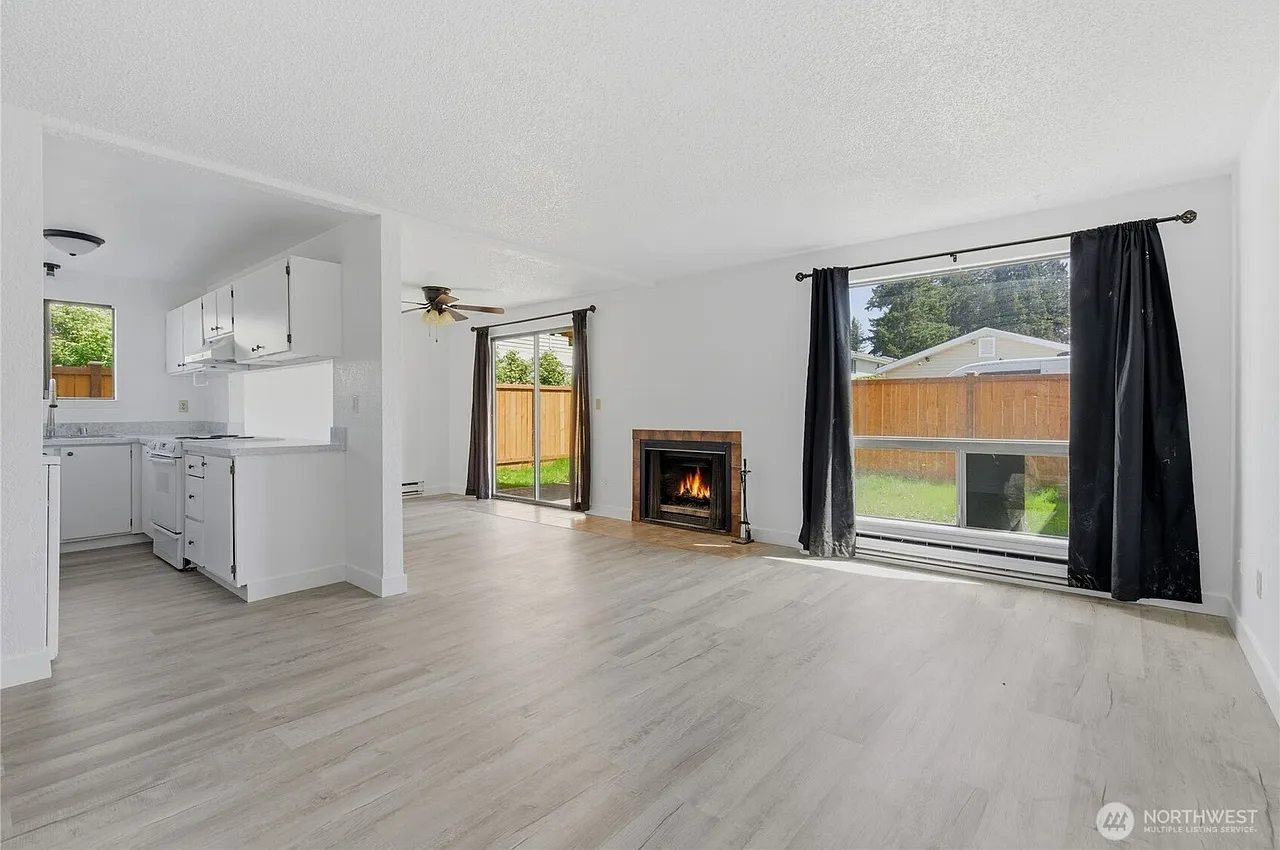 2 bed, 900 sqft, $1,850 — Photo 3