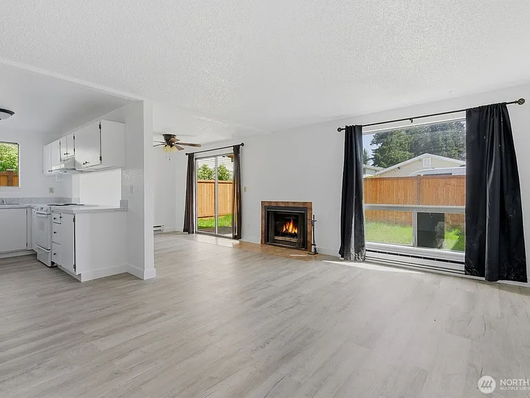 2810 D St SE #A — Photo 3