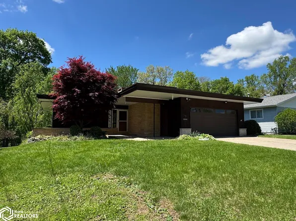 133 Crestview Dr, Burlington, IA 52601