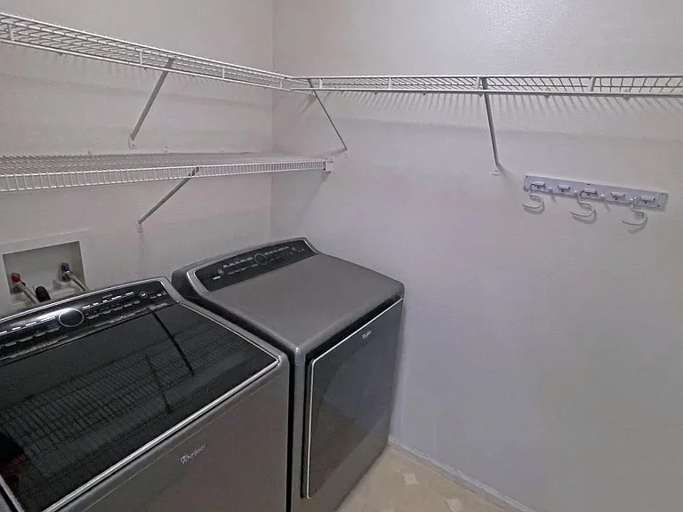 6591 Cache Dr — Photo 23