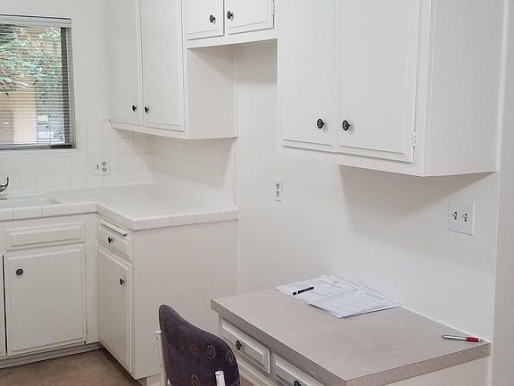 4th image of 1434 N Fuller Ave APT 2