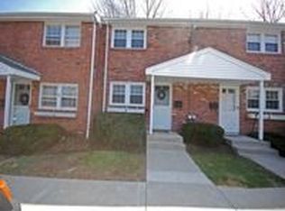13 Regency Dr, Holliston, MA 01746