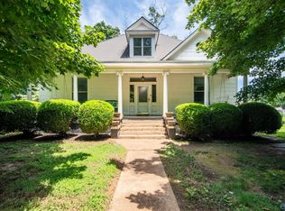 25374 Children St, Elkmont, AL 35620