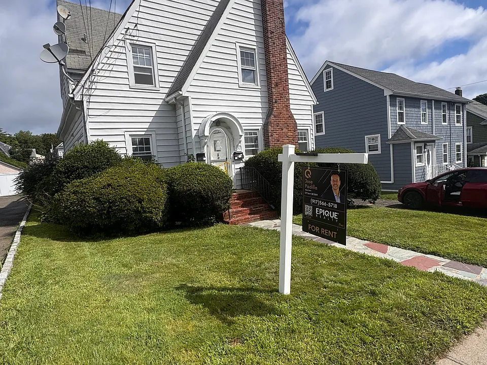 51 Plymouth Rd #1