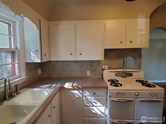3rd image of 1036 22nd Avenue Ct