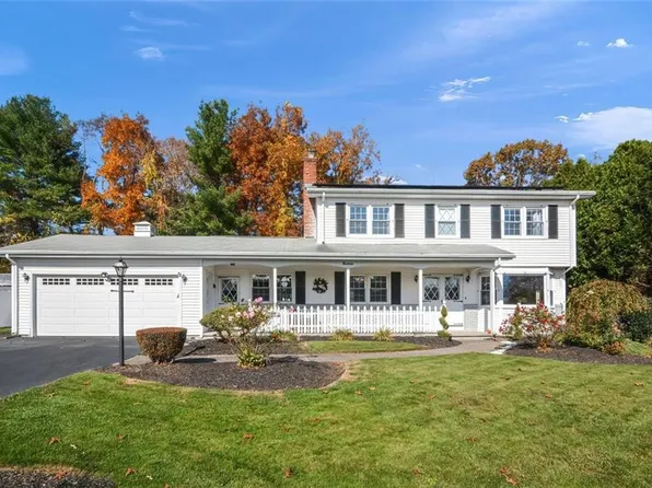 19 Willis Dr, Cumberland, RI 02864