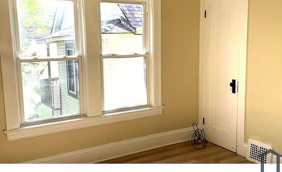5th image of 957 E 143rd St #3