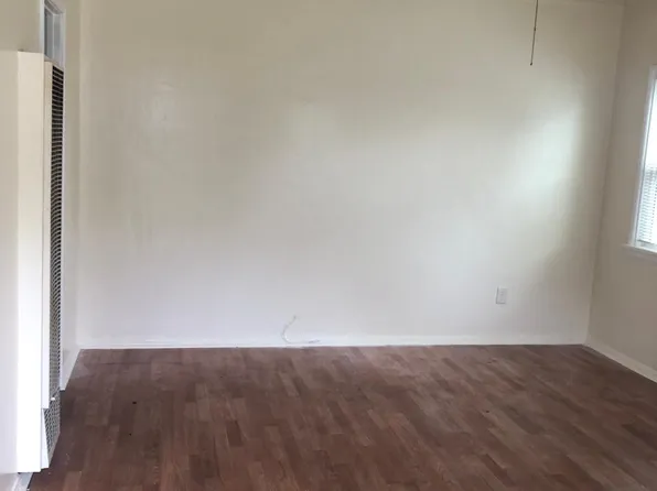 (undisclosed Address), Long Beach, CA 90805