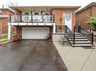 28 Princeton Ter, Brampton, ON L6S 3S8