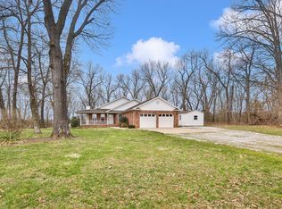 1114 Oak Ridge Ln, Bolivar, MO 65613