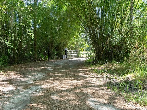 2nd image of 776 MAYTOWN ROAD