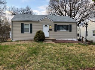 9839 Meadow View Dr, Saint Louis, MO 63114
