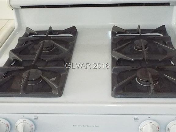 5th image of 1612 Tangerine Rose Dr