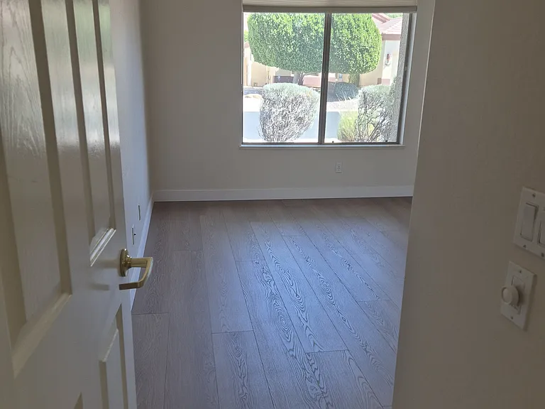 Entry to bedroom 2