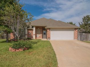 4412 Colony Chase Dr, Bryan, TX 77808