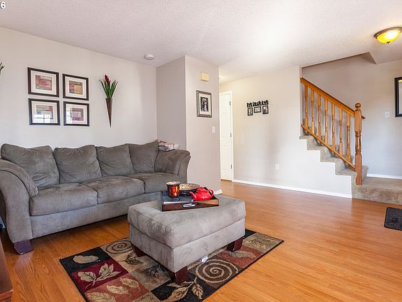 3rd image of 6512 NE 103rd Cir