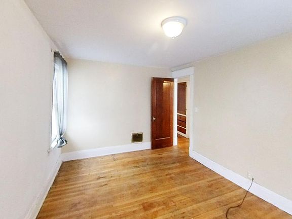 2nd image of 119 Harriet Ave #1