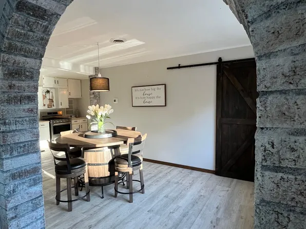 1951 Lake View Dr, Jordan, MN 55352