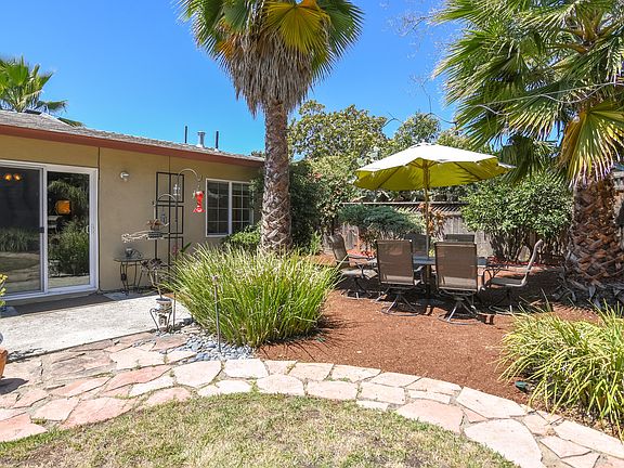 4th image of 3617 Kelton Ct
