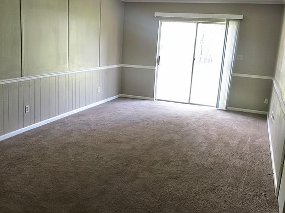3rd image of 2325 W Pensacola St APT 151
