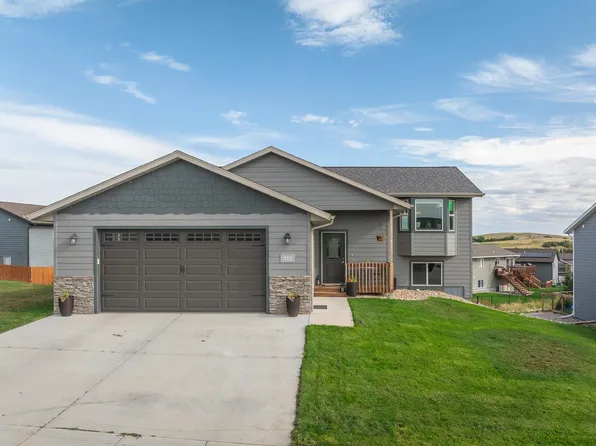 312 Giants Dr, Rapid City, SD 57701