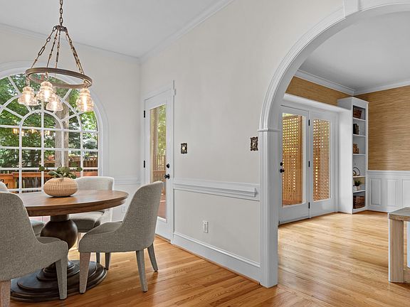 5th image of 1008 Vestavia Woods Dr