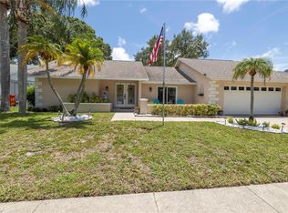 10624 Harborside Dr, Largo, FL 33773