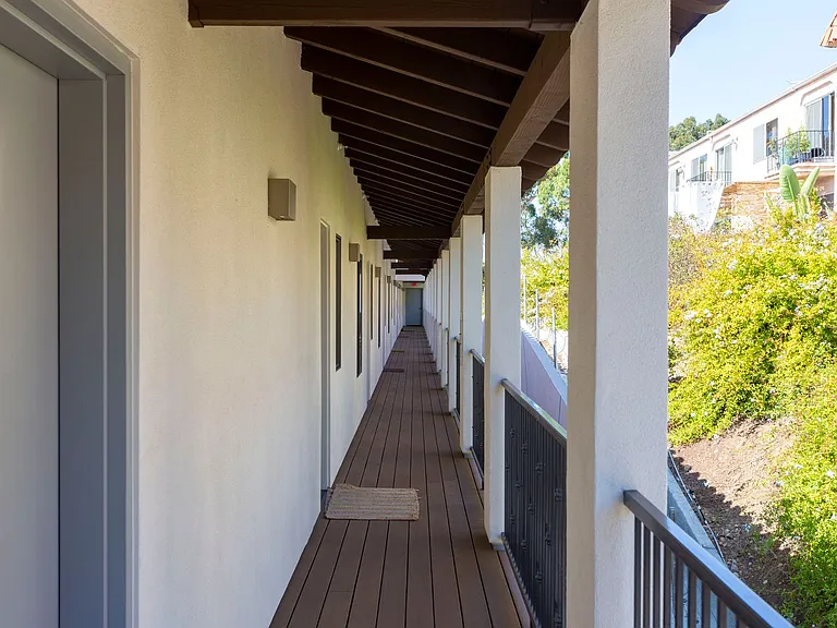 Mission West Lofts — Photo 14