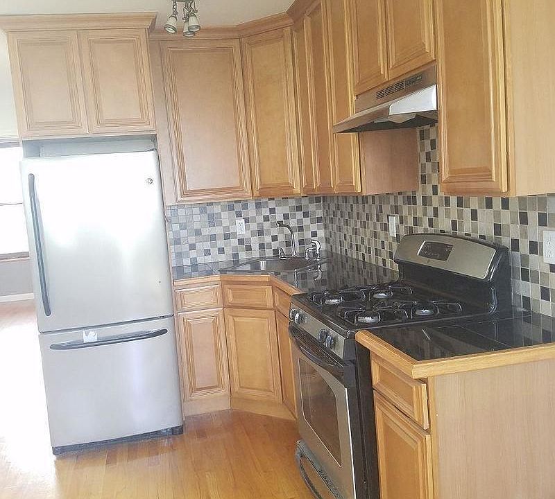 1st image of 1093 Herkimer St #2