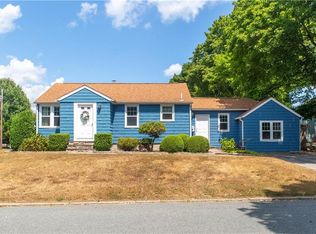 17 Grasslands Rd, East Greenwich, RI 02818