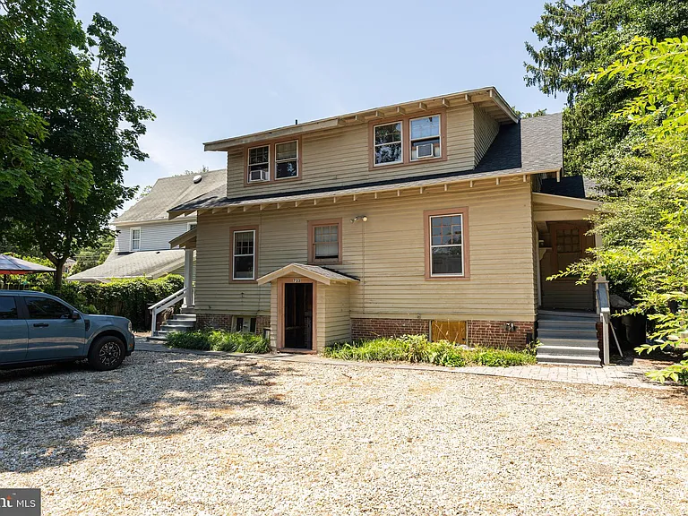 733 Camden Ave #B — Photo 6