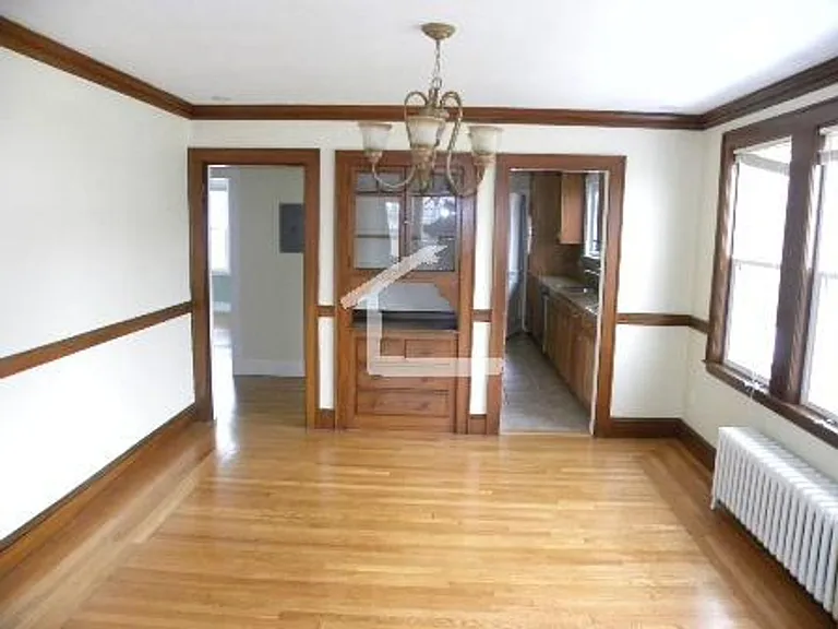 41 Blenford Rd — Photo 3