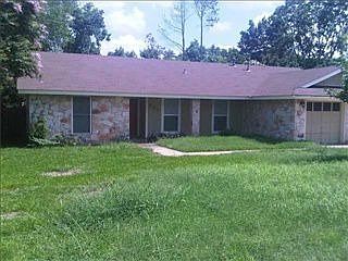 1st image of 701 Cambridge Dr