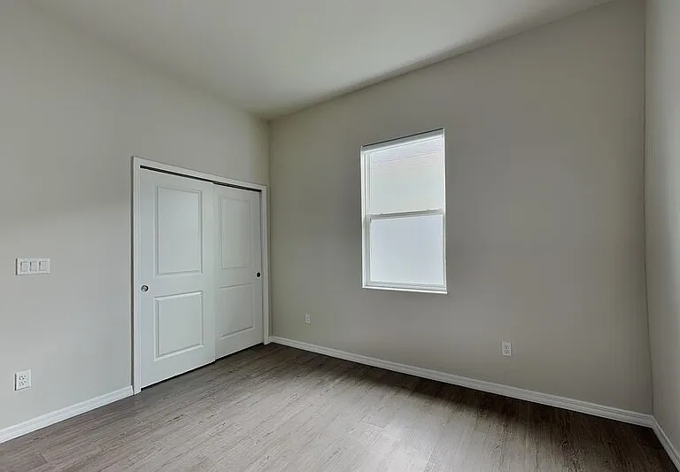 3109 King Palm Dr — Photo 12