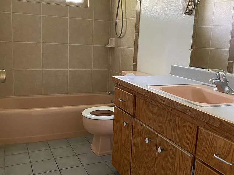 711 Murphy Dr — Photo 10