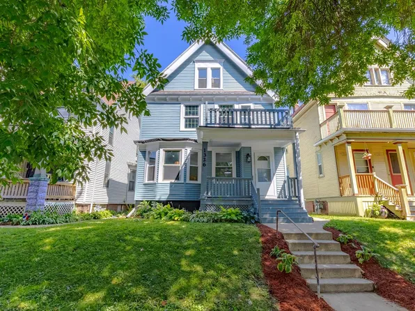 1326 North 32nd STREET, Milwaukee, WI 53208