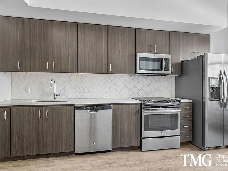 11 Marche Apartments — Photo 12