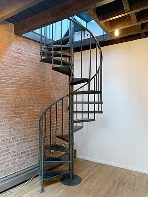 Rented by Ozymandius Realty | media 33