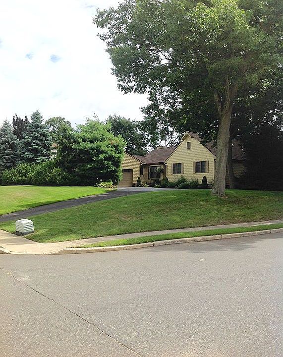 1st image of 117 Contempo Dr