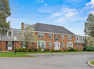 65 Guilford Ln APT 5, Amherst, NY 14221