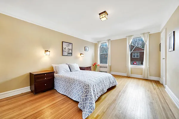 Sold by REMAX Elite | media 38